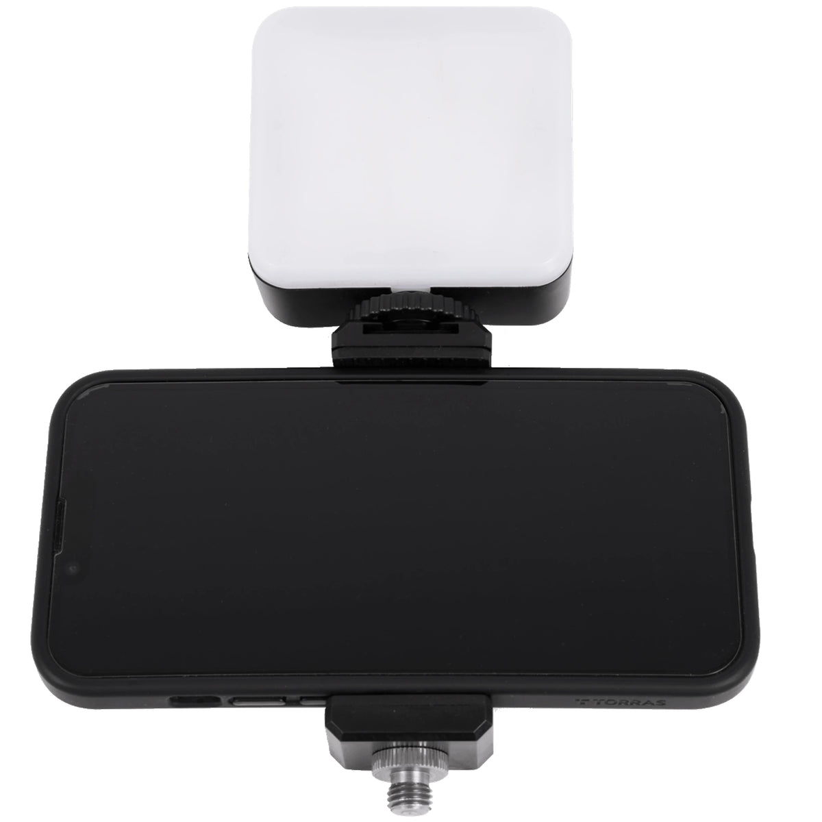 Korum Self Take Station met een smartphone horizontaal in de houder en fotolamp erboven