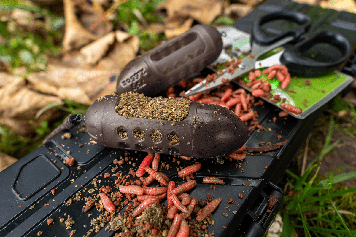 Korum window combi feeder