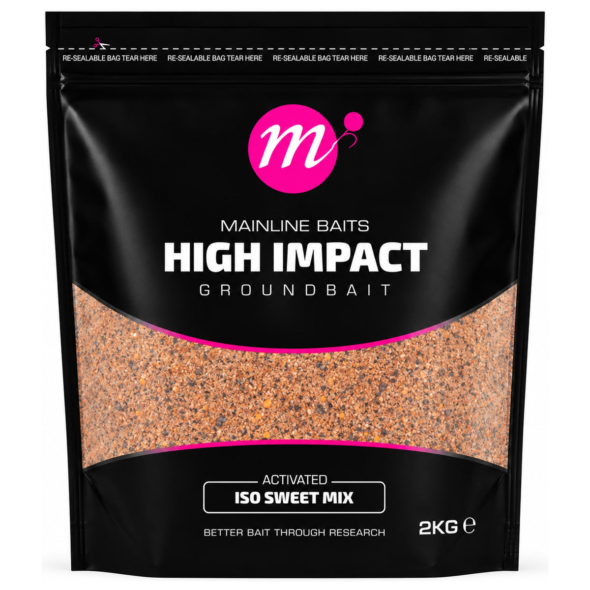 Zwarte Mainline High Impact ISO Sweet Mix-zak van 2 kg met roze logo en zichtbaar grondvoer