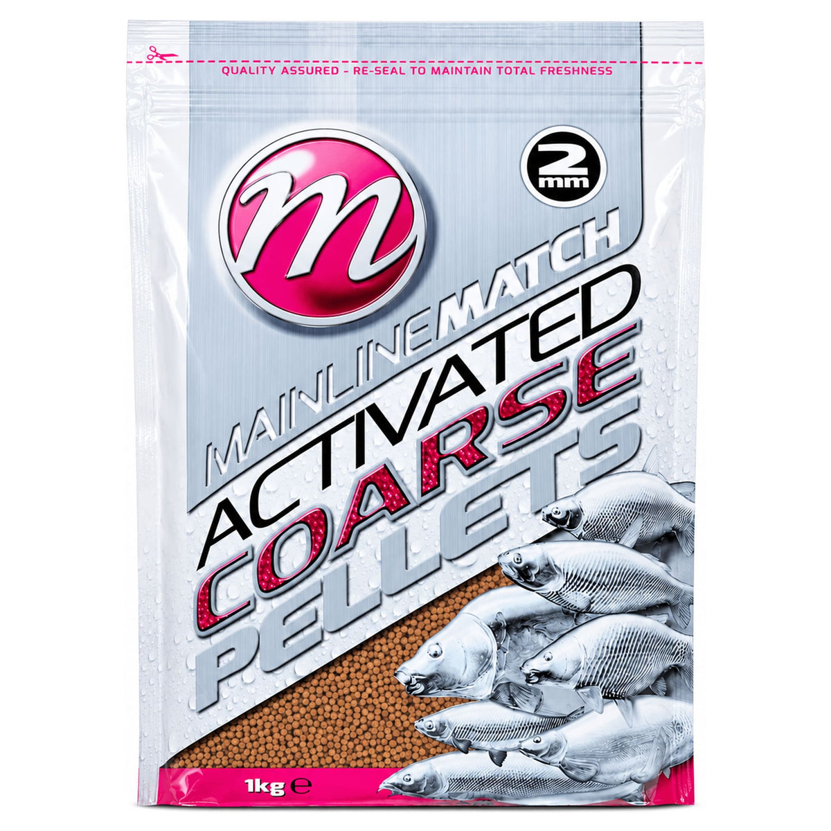 Mainline Match Activated Coarse Pellets - zilvergrijze zak met roze logo, pelletvenster en vissen