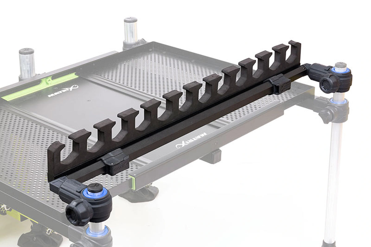 Matrix 3D-R Extending 12 Kit Roost Bar – bevestigingsknuckles en uitschuifmechanisme bij een aastafel
