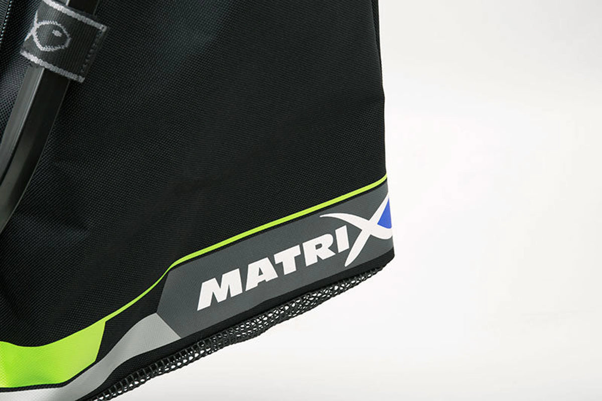 Matrix 4 Wheel Transporter – detail van Matrix transporttas met reflecterende rand