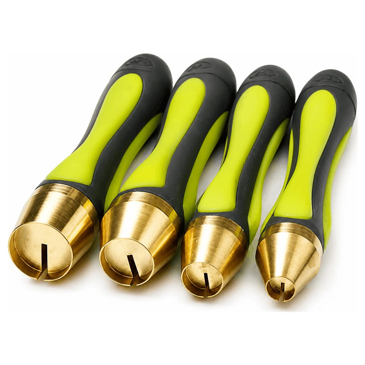 Matrix Bread Punch Set – vier broodponsen met zwart-limegroene handvatten en messing ponskoppen