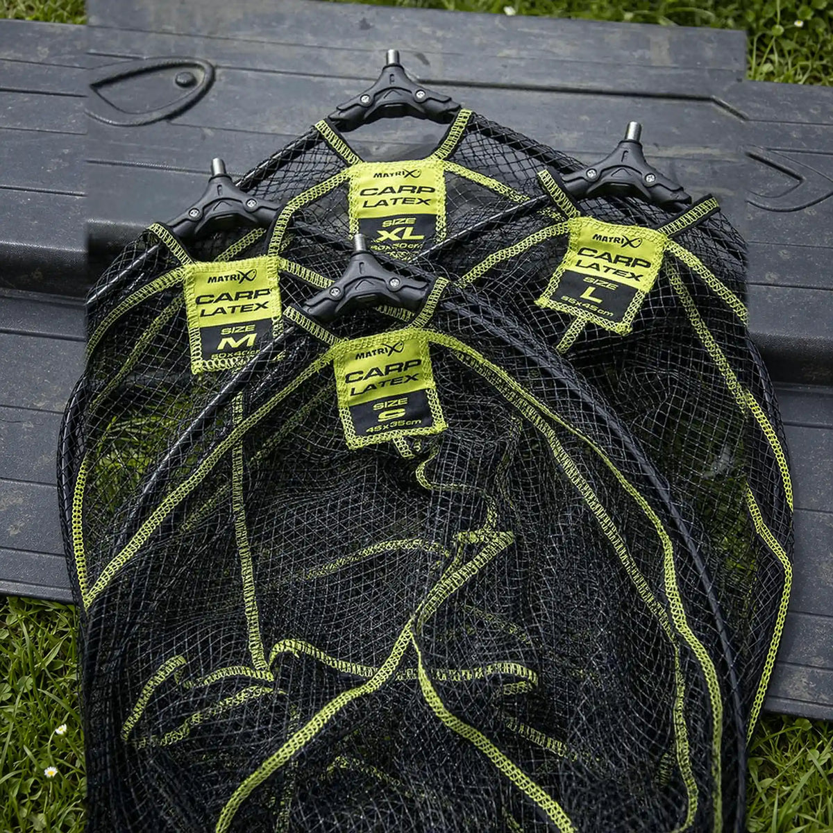 Matrix Carp Latex Landing Net assortiment Small Medium Large en XL