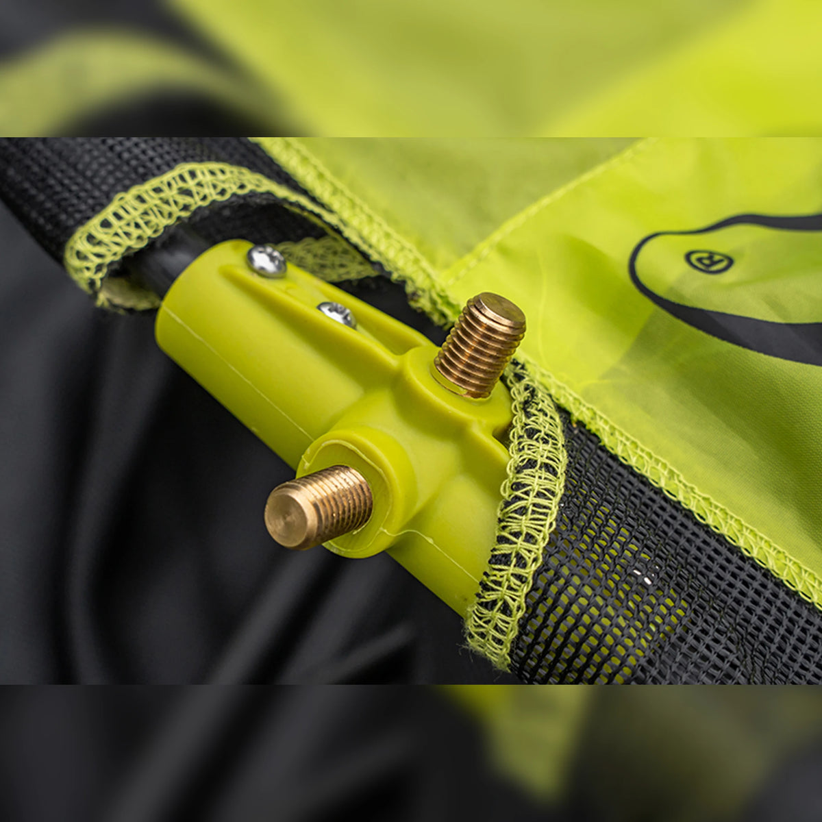 Matrix F1 Compact Keepnet 2m – dual-position connectorblok met twee echte schroefdraadposities