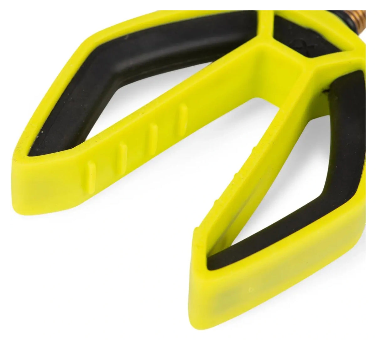 Matrix Flexi Pole Roost – detail van de gele steun met zwarte rubberen grip