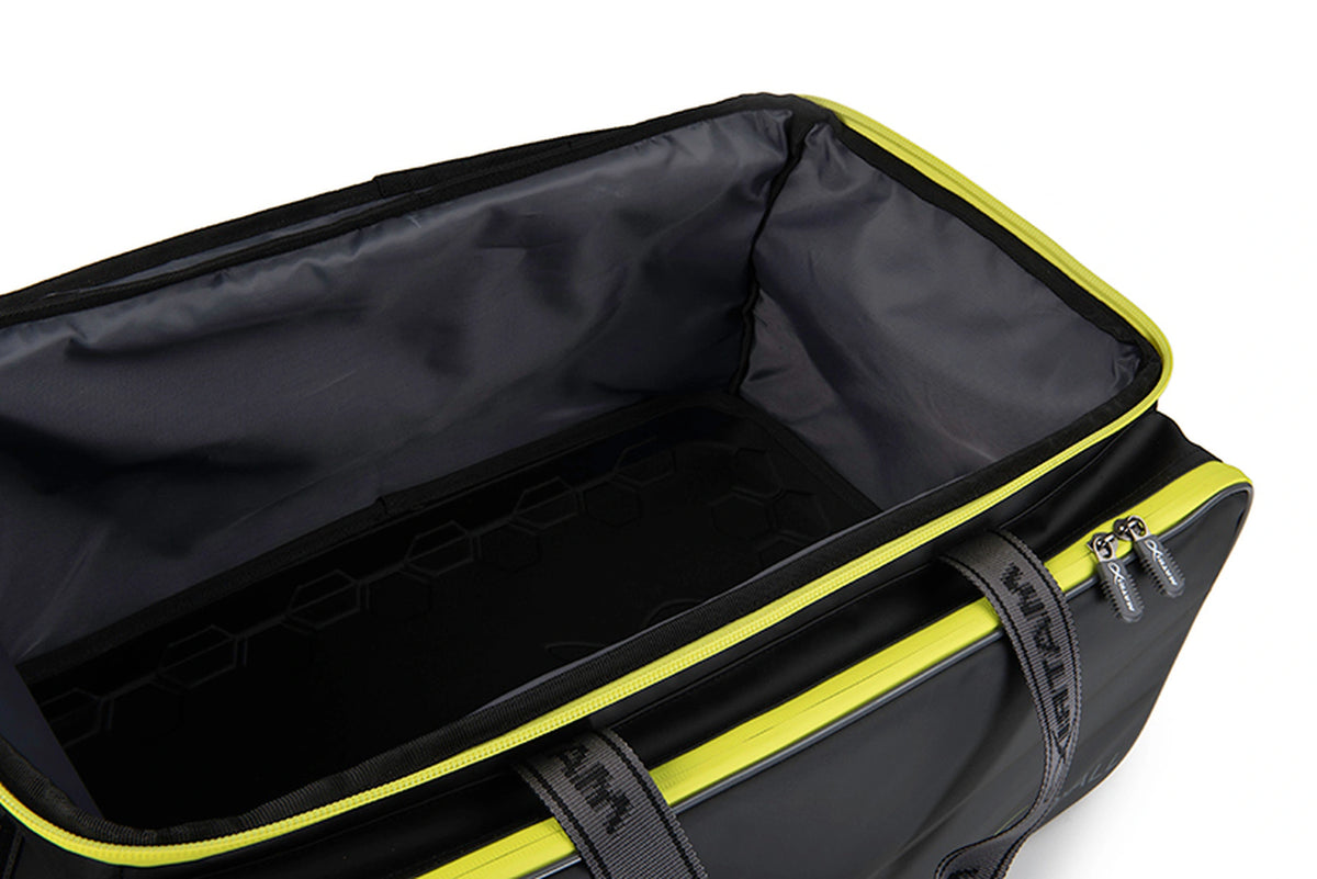 Matrix Horizon X Compact Carryall – leeg geopend hoofdvak met grijze voering en zwarte bodem