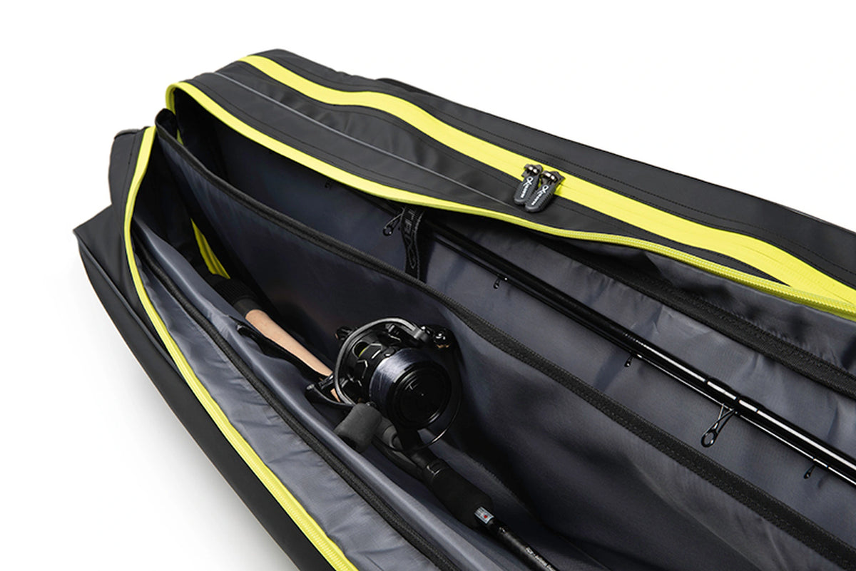 Matrix Horizon X Rigid Rod Holdall 2-4 – geopend hengelvak met werphengel, molen en beschermende binnenvoering