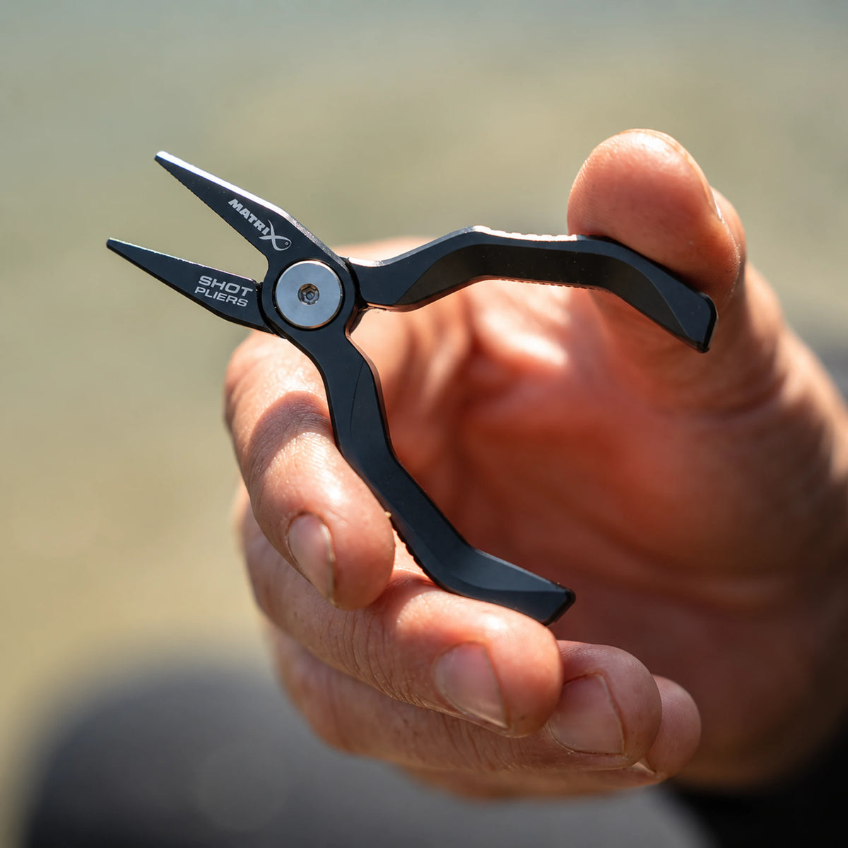 Matrix Mini Shot Pliers GAC471 – tang in de hand