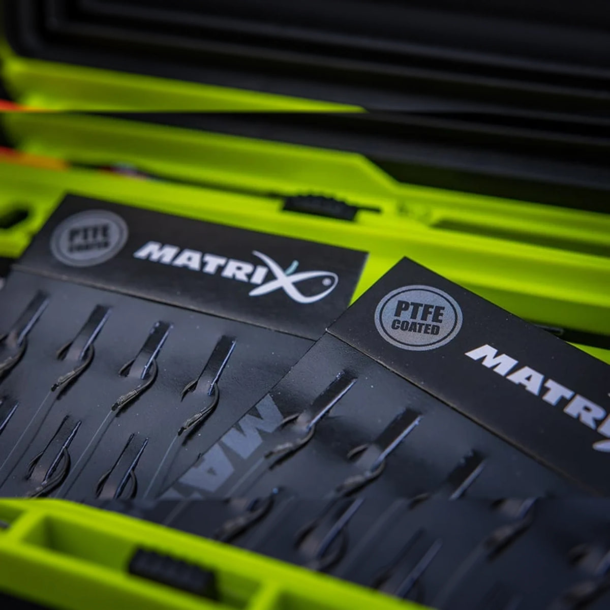 Matrix MXC-2 PTFE gecoate haken en onderlijnen in close-up