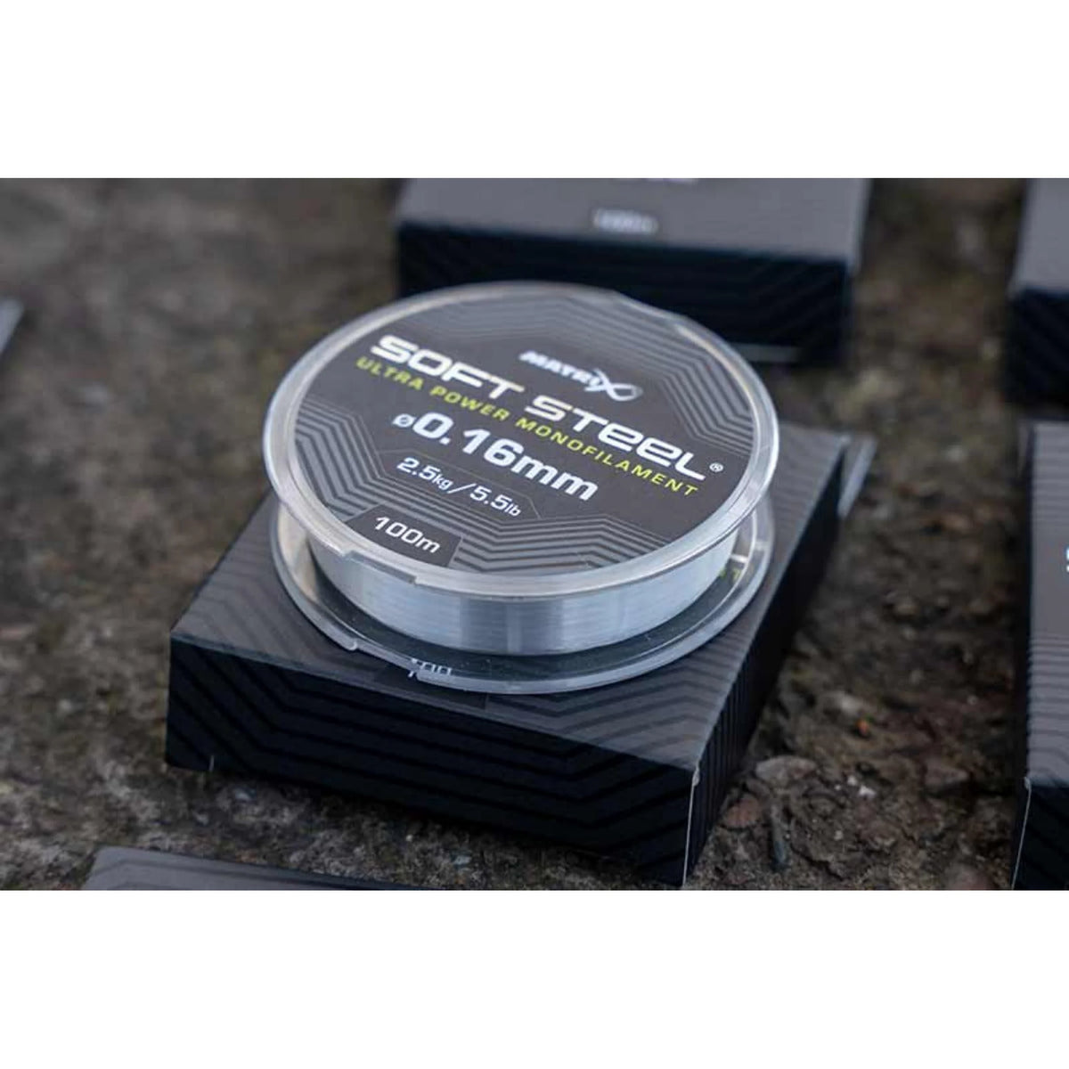 Matrix Soft Steel Ultra Power monofilament spoel buiten gefotografeerd