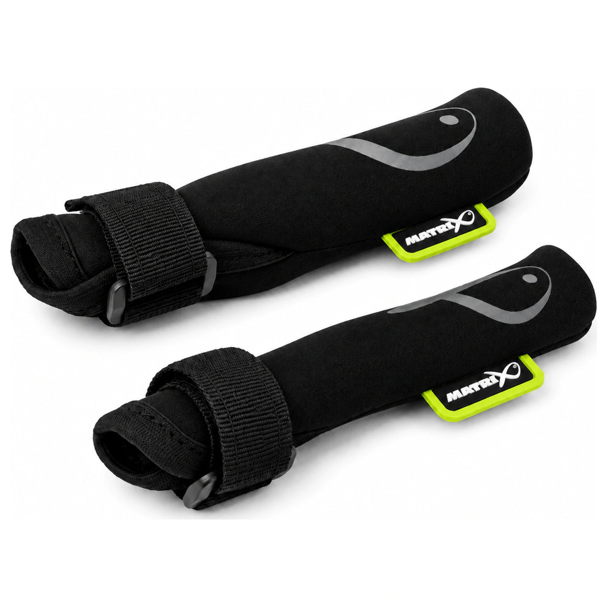 Matrix Tip & Butt Protectors – twee zwarte hengelbeschermers met sluitbanden en limegroene labels