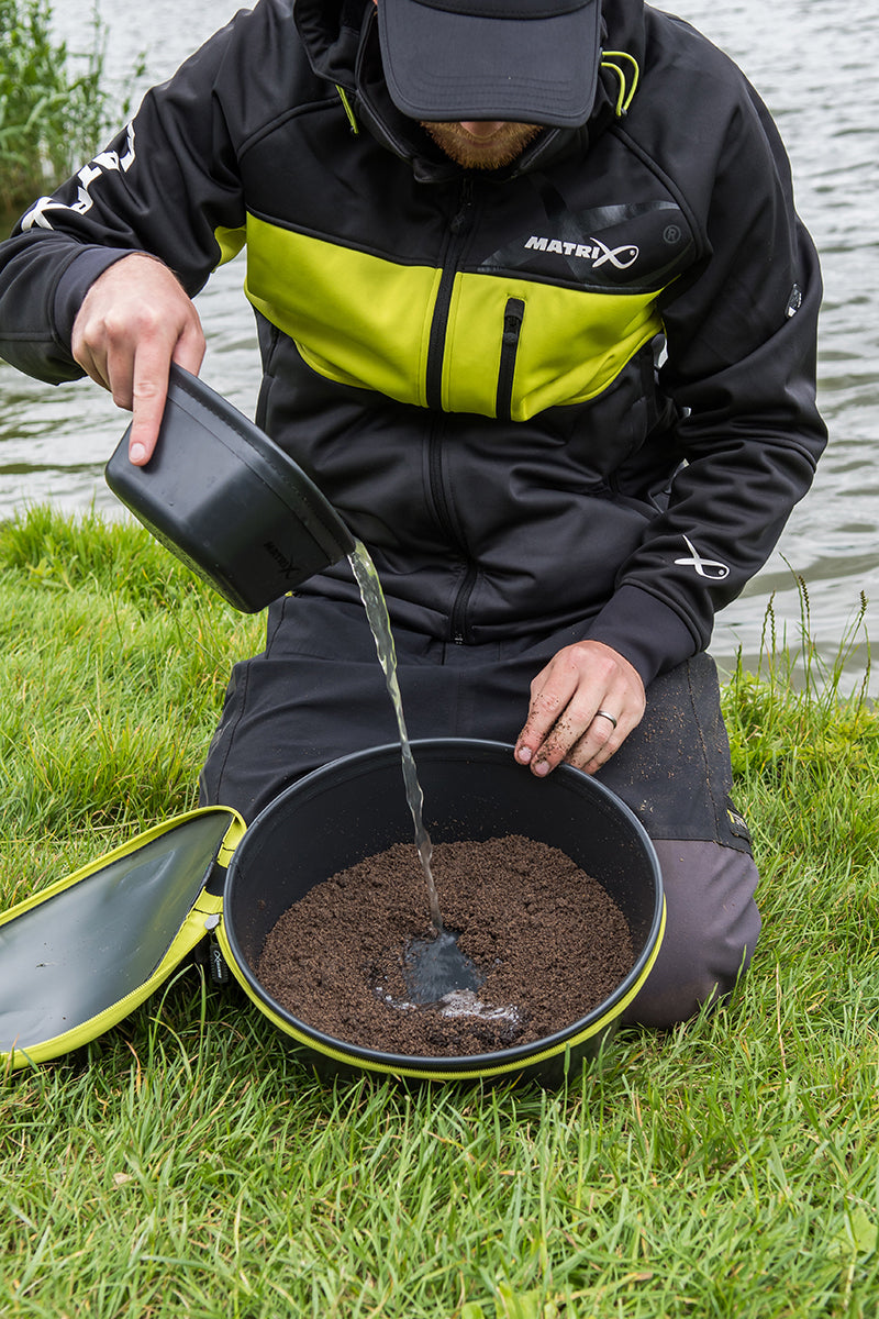 Matrix eva moulded bowl with lid