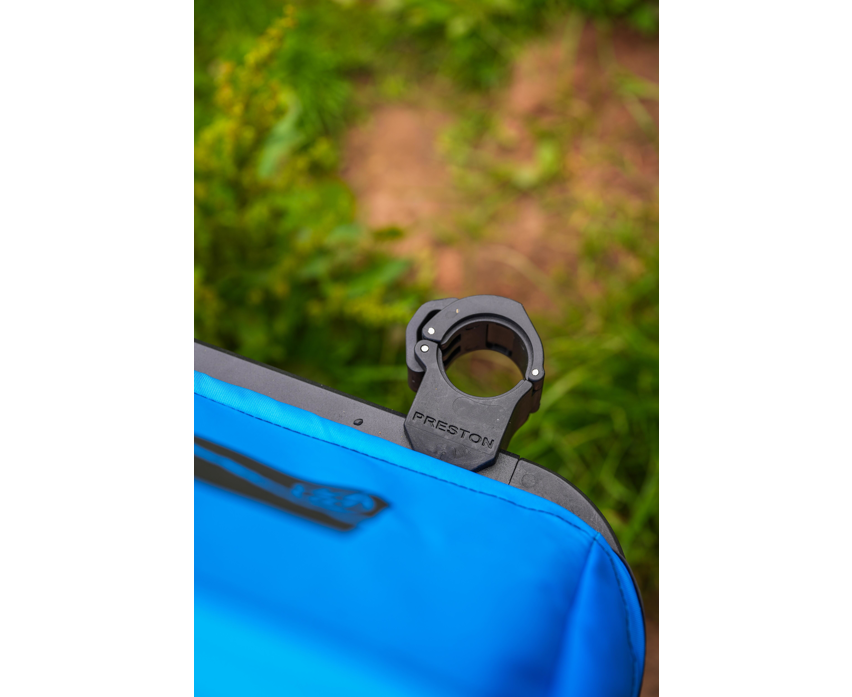 p0110112_Preston-ventalite-large-hoodie-sidetray