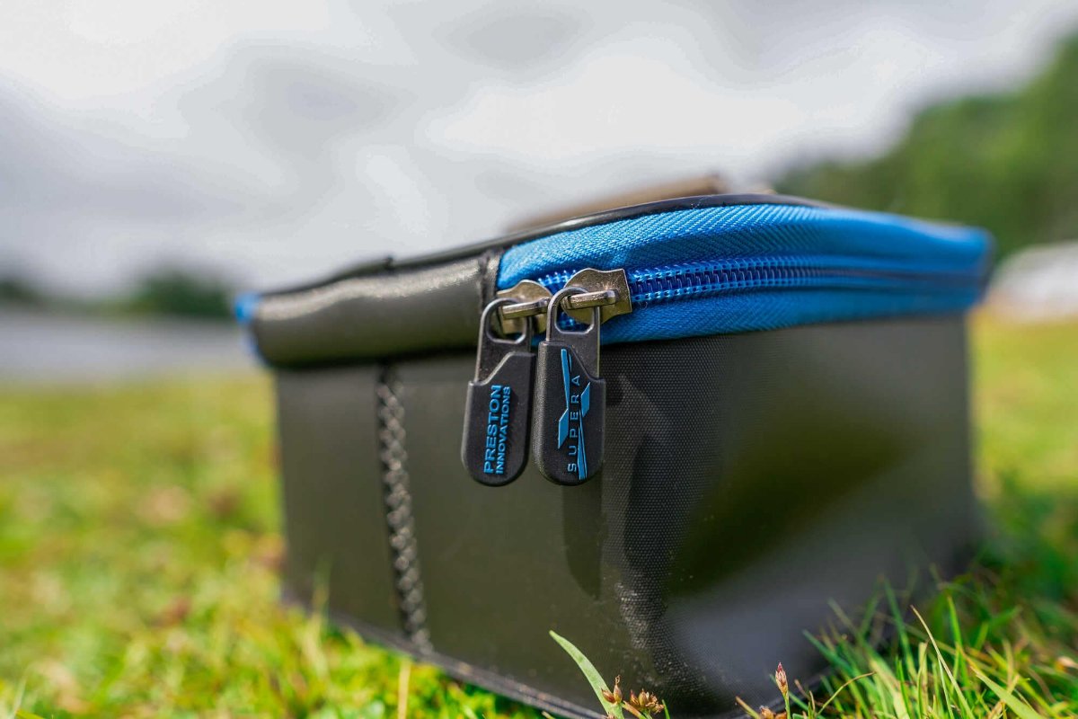 Preston supera x medium eva accessory case