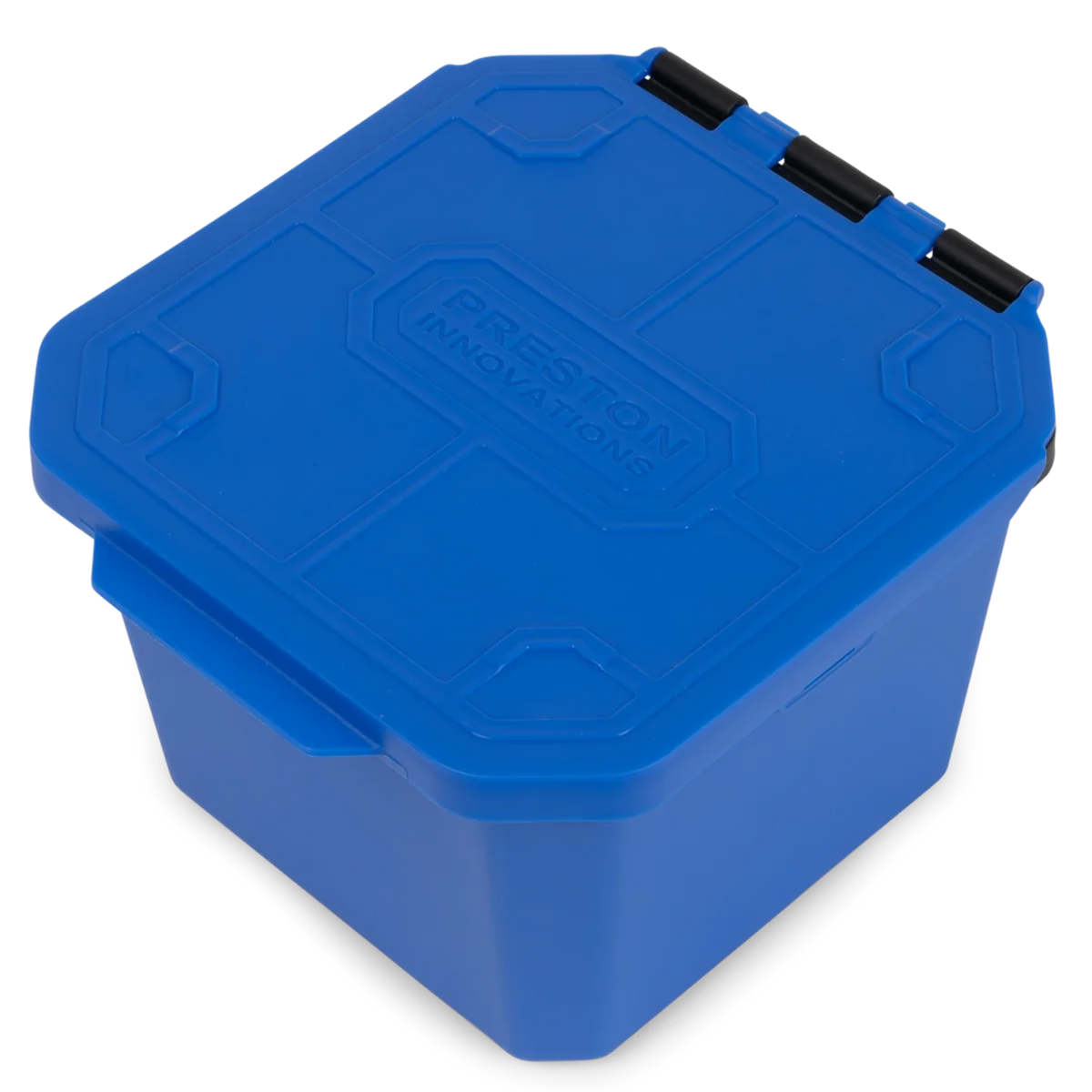 Preston 3 Pint Flip Lid Bait Tub – detailafbeelding 2 van de aasdoos met klapdeksel