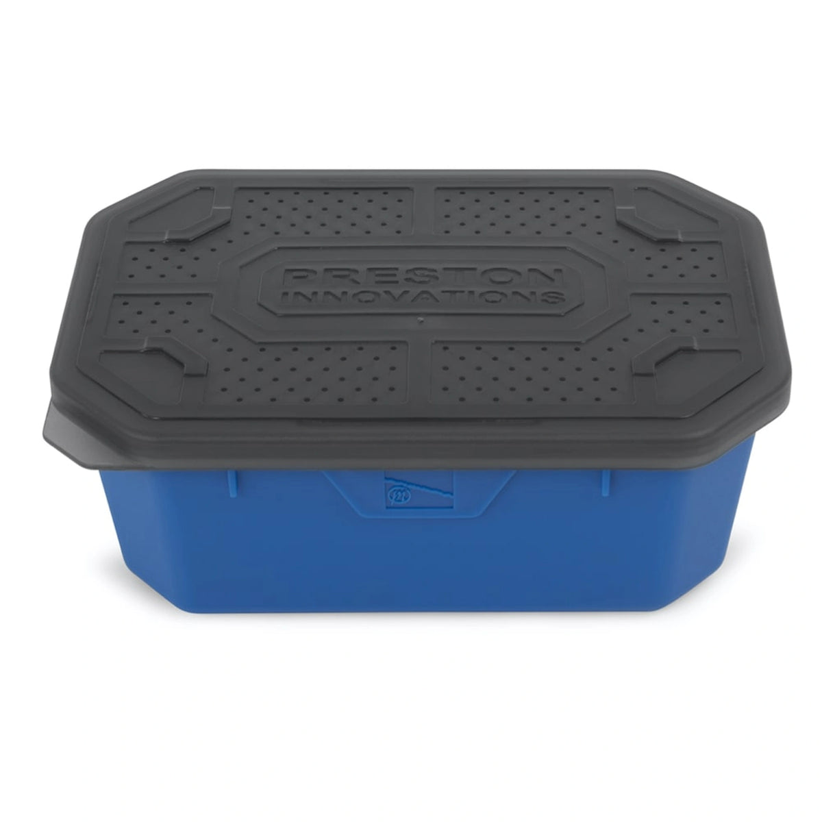 Preston 1 pint Bait Tub met zwart deksel op witte achtergrond
