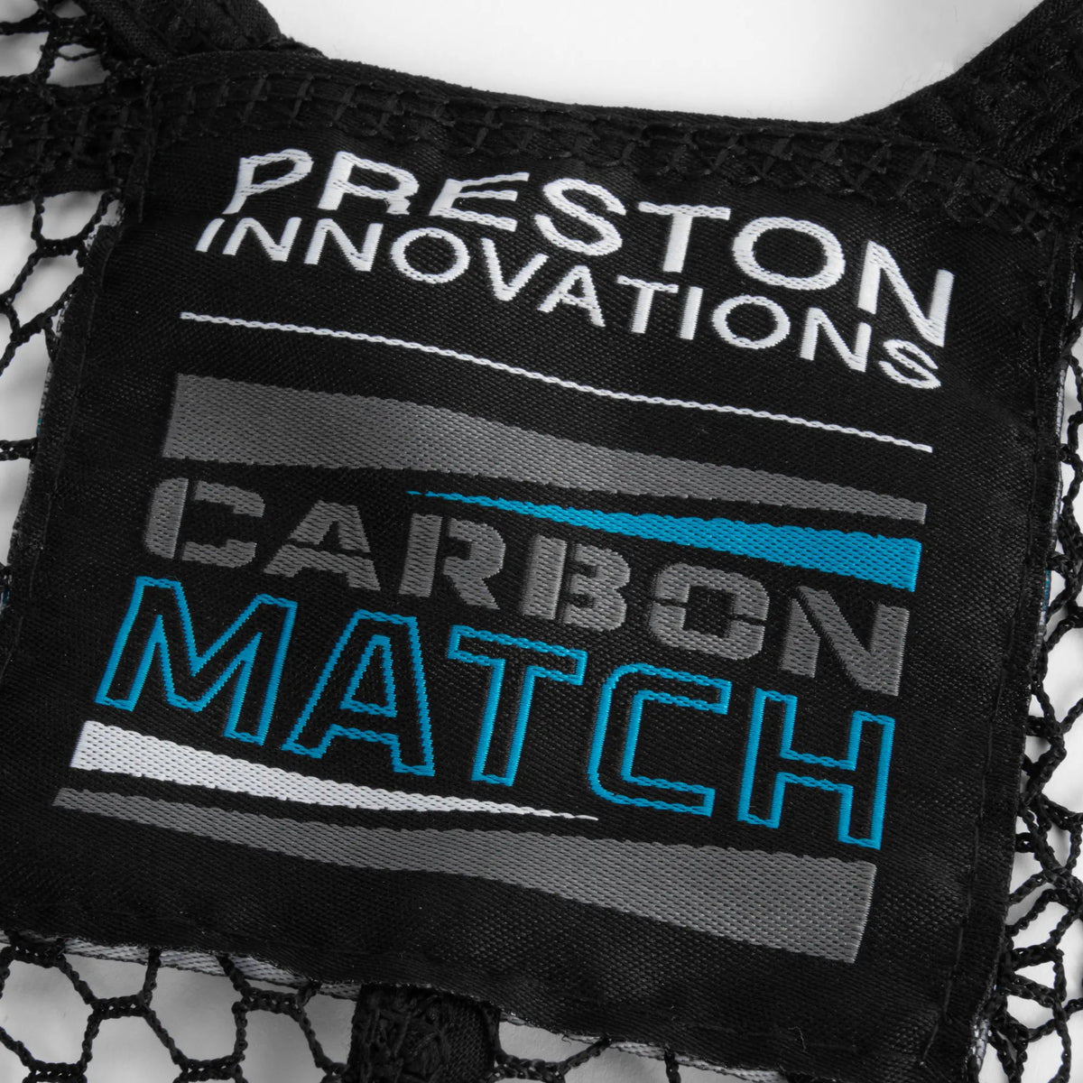 Preston Carbon Match Landing Nets – detail van het Preston Carbon Match-label