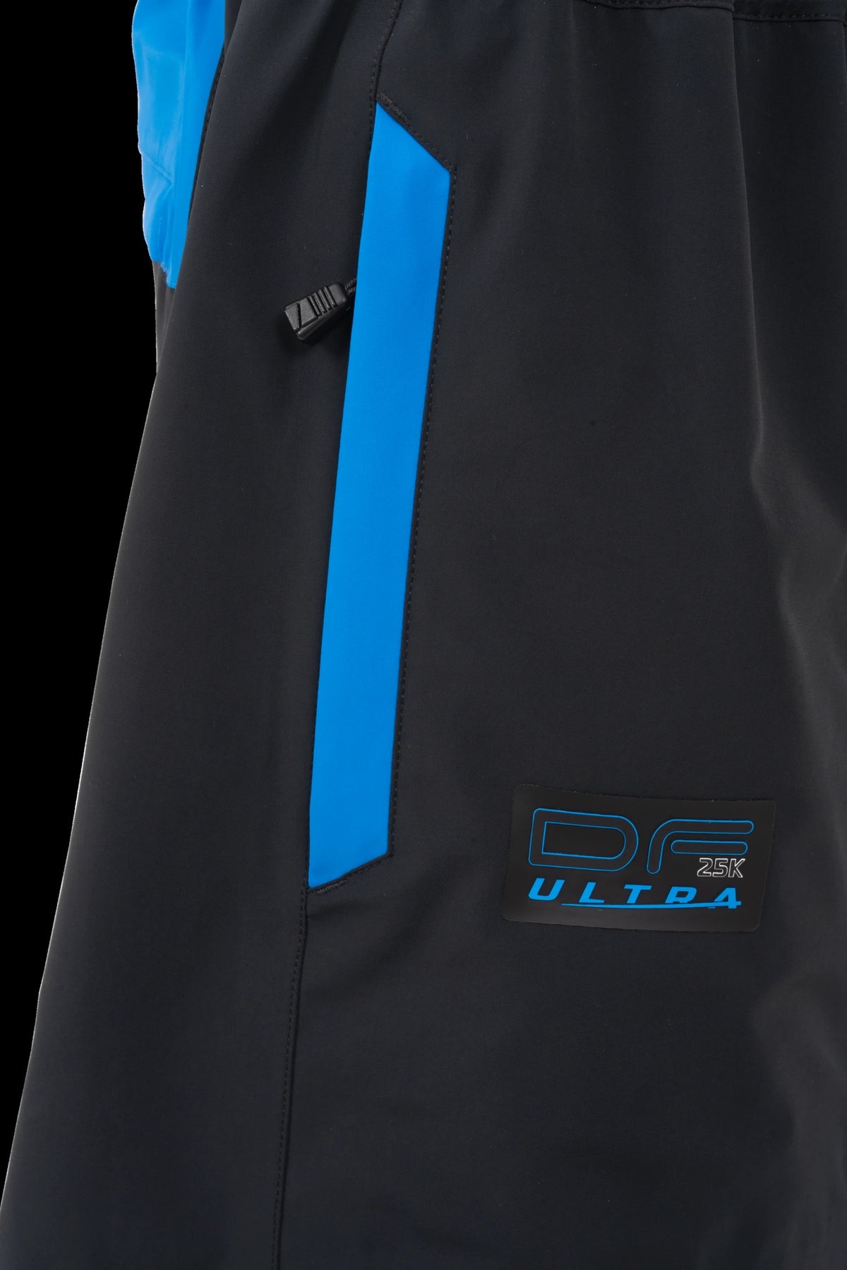 Preston DF Ultra 25K Trousers zakopening en blauwe afwerking in detail