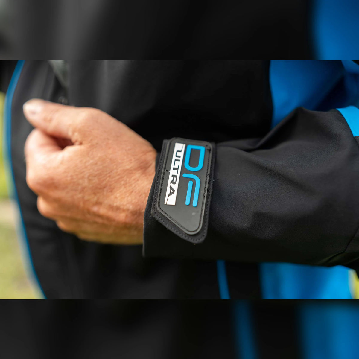 Preston DF Ultra Suit – verstelbare DF ULTRA-manchet in gebruik