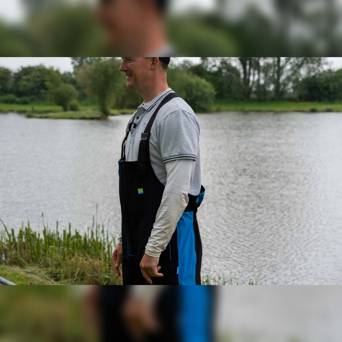 Preston DF Ultra Suit – schouderbanden en gespen van de bib & brace