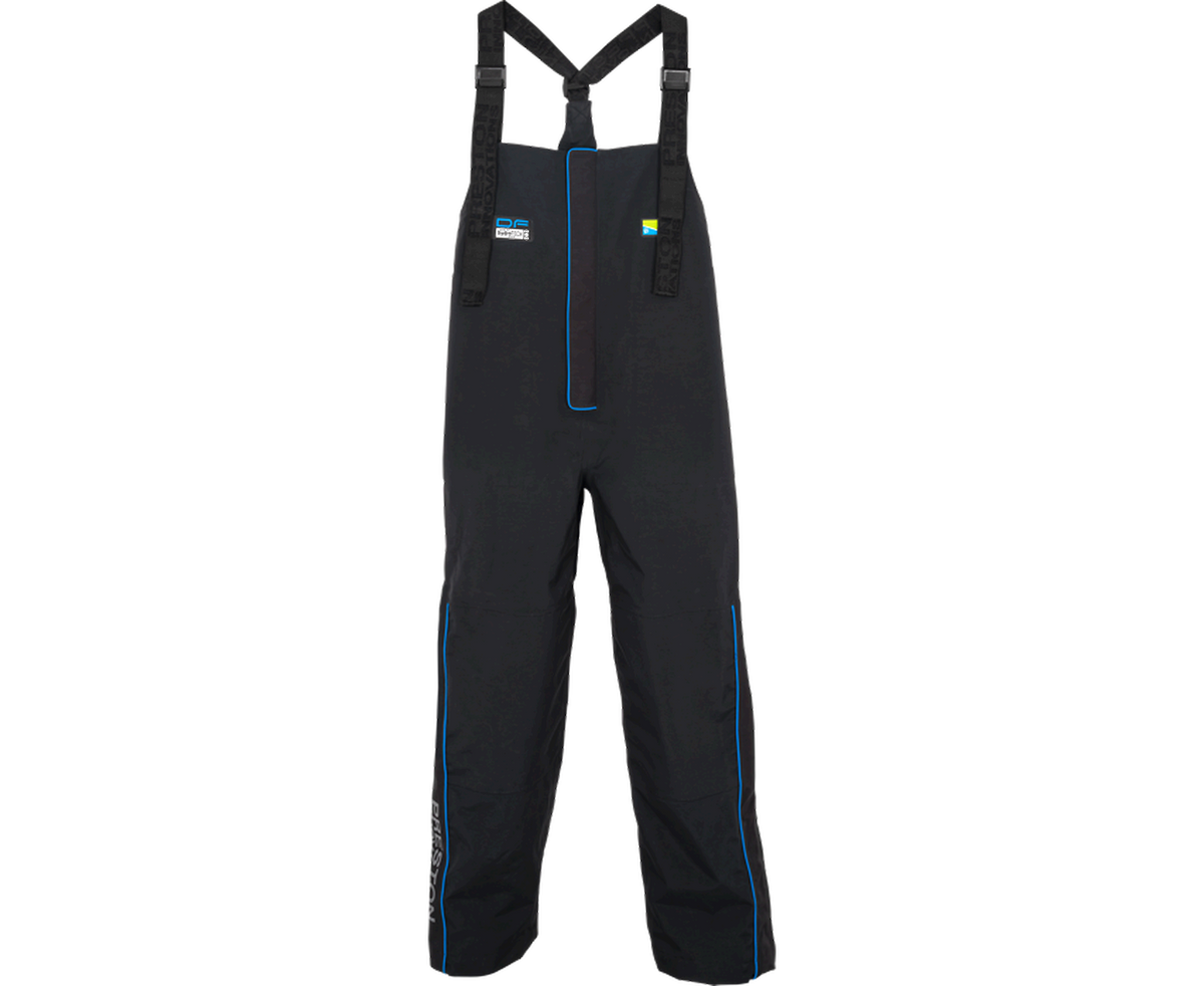 Preston DFH Suit – vooraanzicht van de zwarte bib & brace met schouderbanden en blauwe accenten