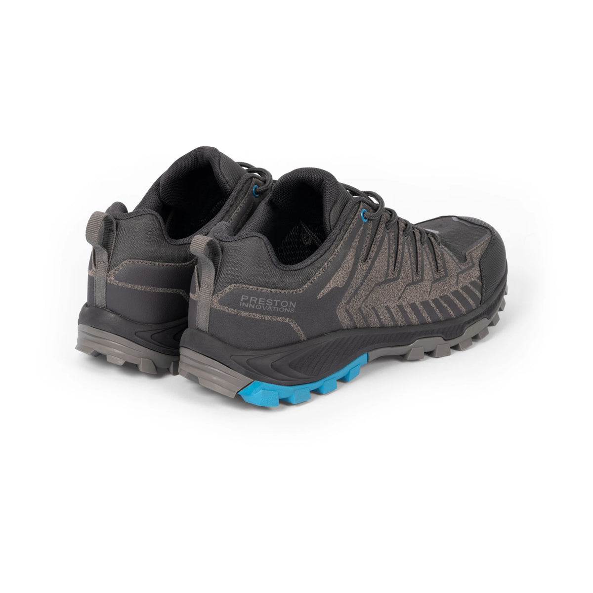 Preston DriFish All Terrain Trainers – achteraanzicht van het paar schoenen