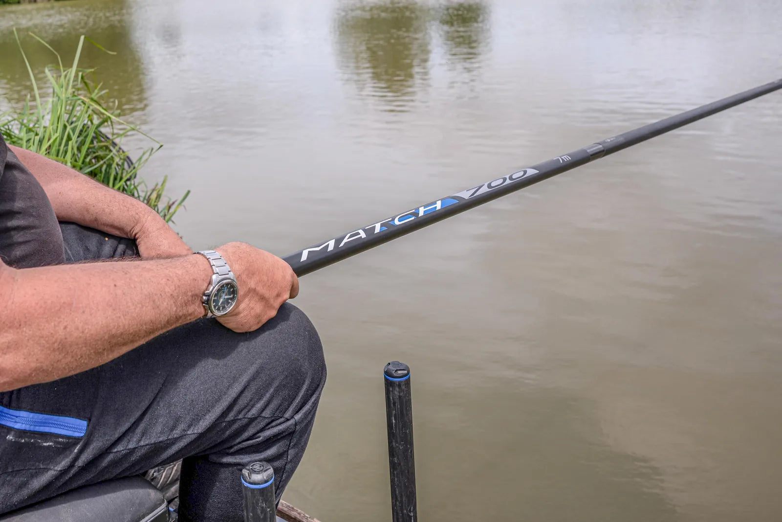Preston Dura Match Poles – 700 van 7 meter – hengel in de hand boven het water