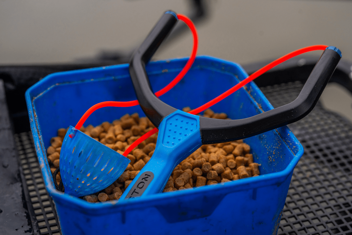 GROรE DURA-SLIP-KATAPULTS