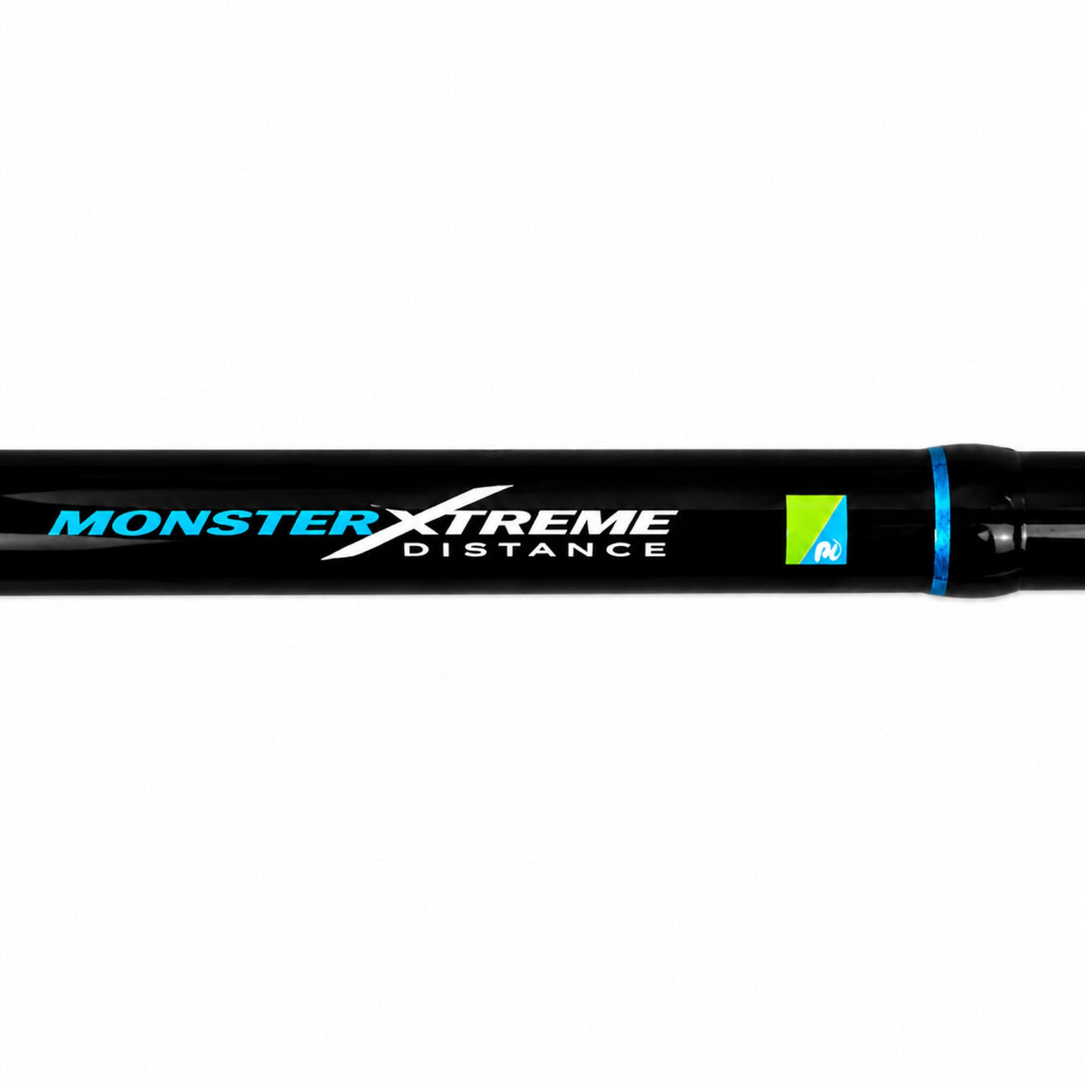 Preston Monster Xtreme Distance feederhengel – close-up van de modelnaam op witte achtergrond