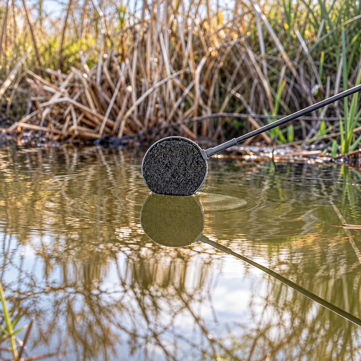 Preston Pole Kup Set gevuld aan het wateroppervlak