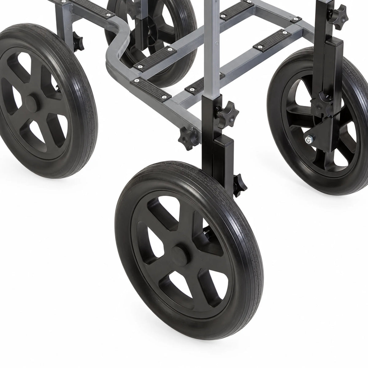 Preston Four Wheel Shuttle Conversion Kit SPST/19 – detail van wielen en adapters op kar