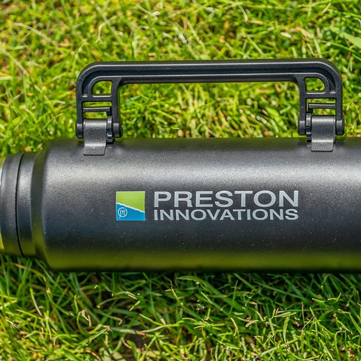 Preston 1,4 L Stainless Steel Flask P0220131 – detailafbeelding 10 van de RVS thermosfles