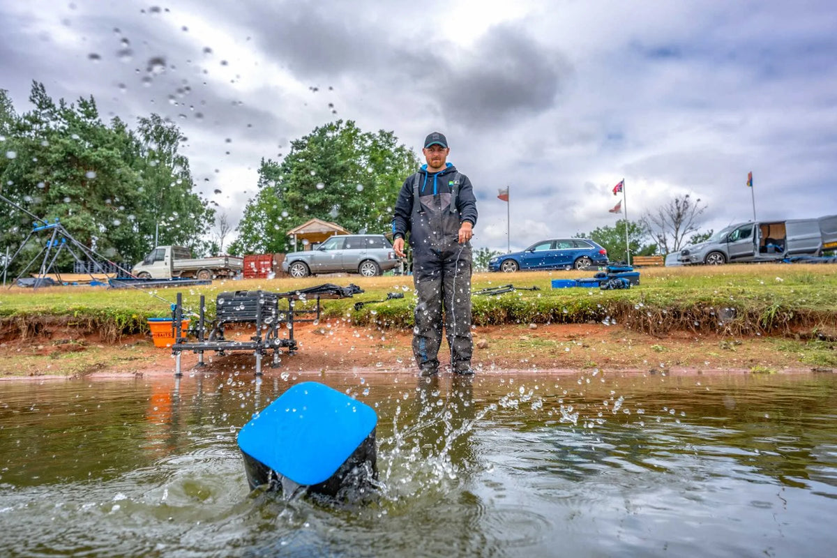 Preston Supera X Drop Bucket – water scheppen vanaf de oever