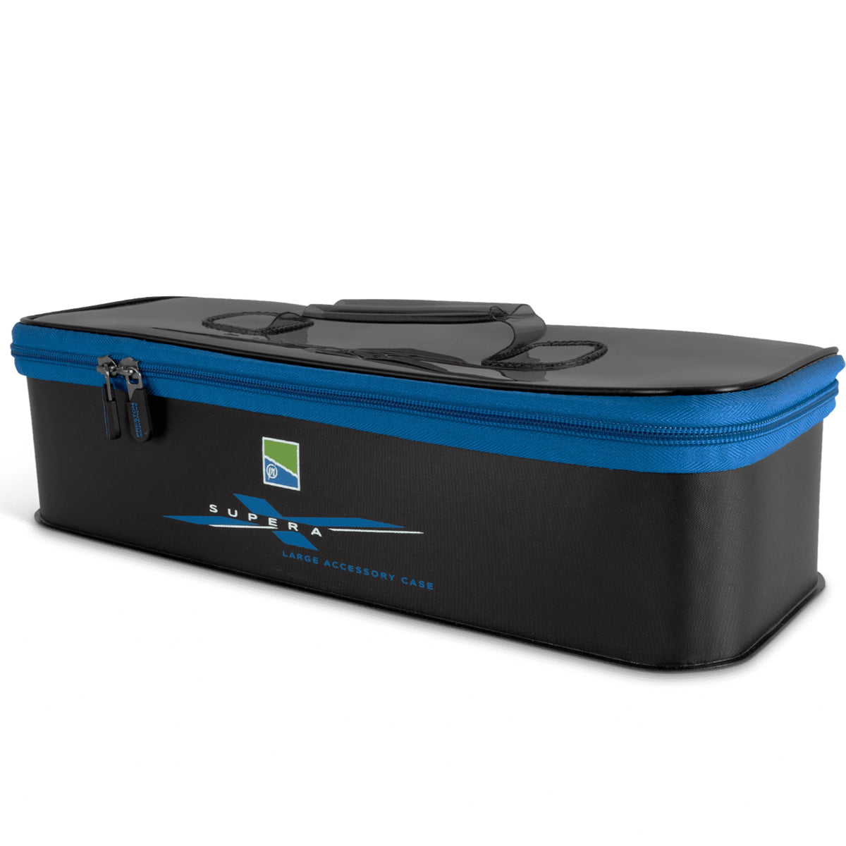 Preston Supera X Large EVA Accessory Case – schuin vooraanzicht van langwerpige EVA-accessoiretas