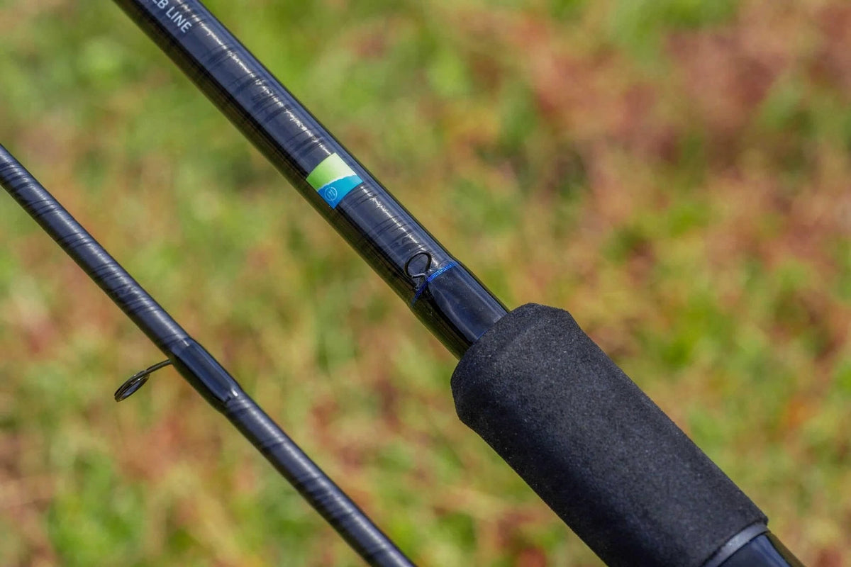 Preston Supera X Superlight, voorhandgreep met Preston-logo en blauwe afwerking