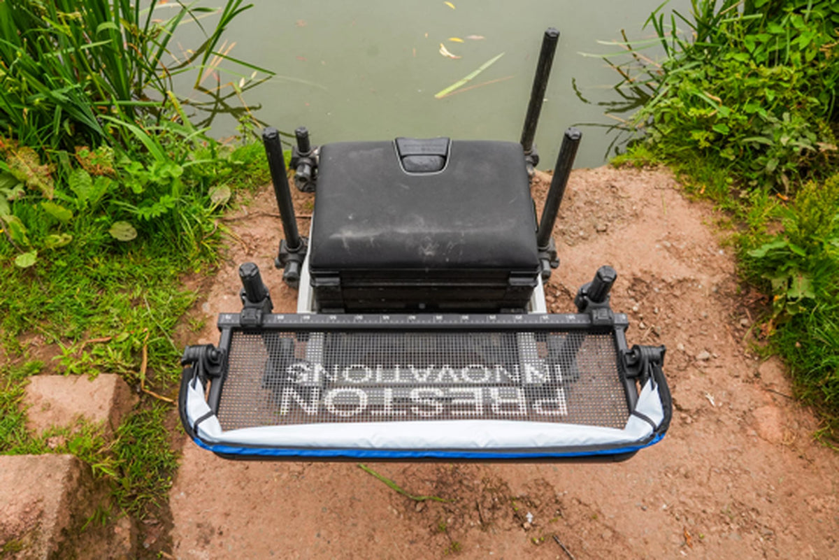 Preston Ventalite Slimline Hoodie Side Tray – bovenaanzicht met geopende aaskap en geperforeerd blad