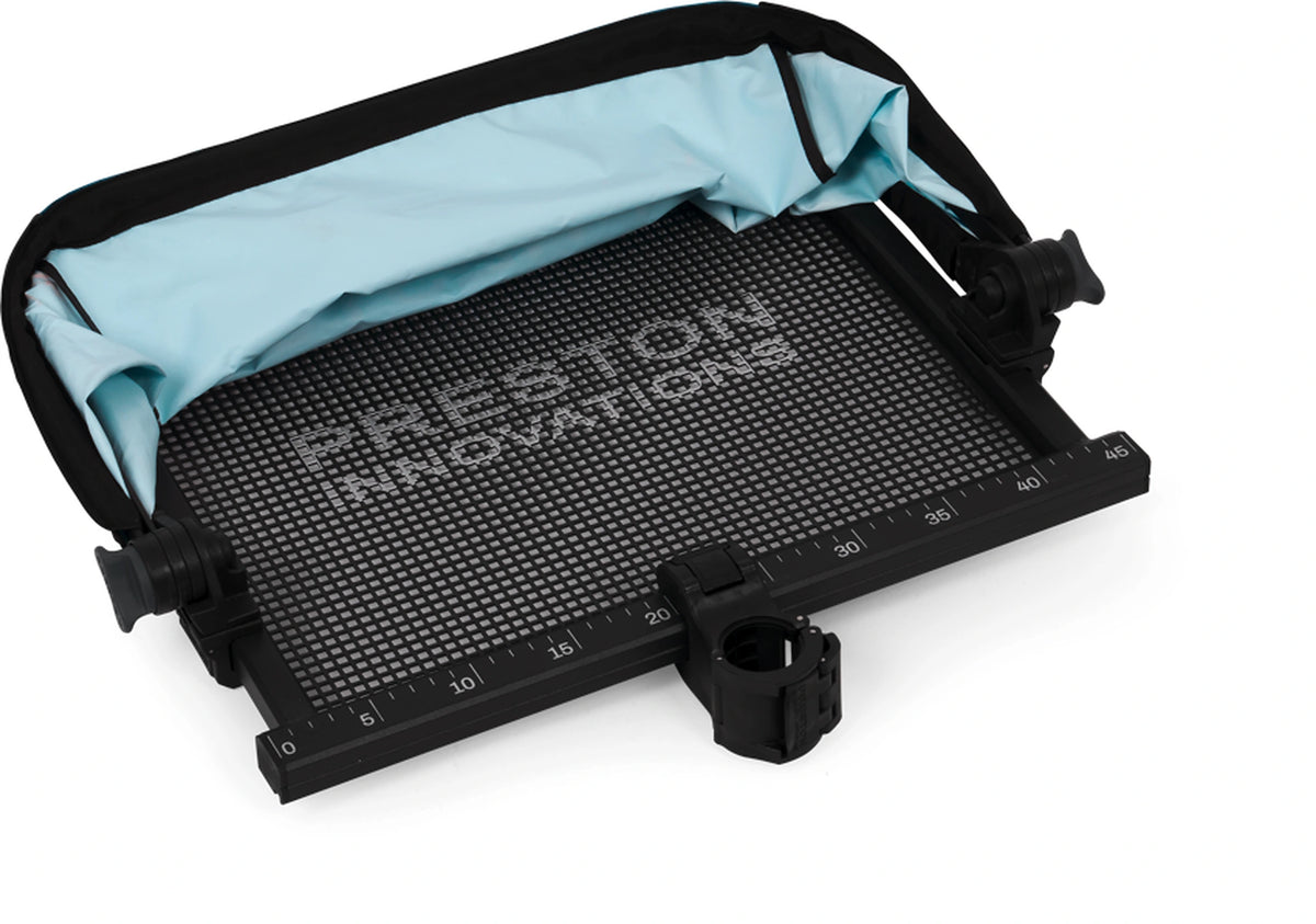 Preston Ventalite Small Hoodie Side Tray – geperforeerd blad met neergeklapte aaskap
