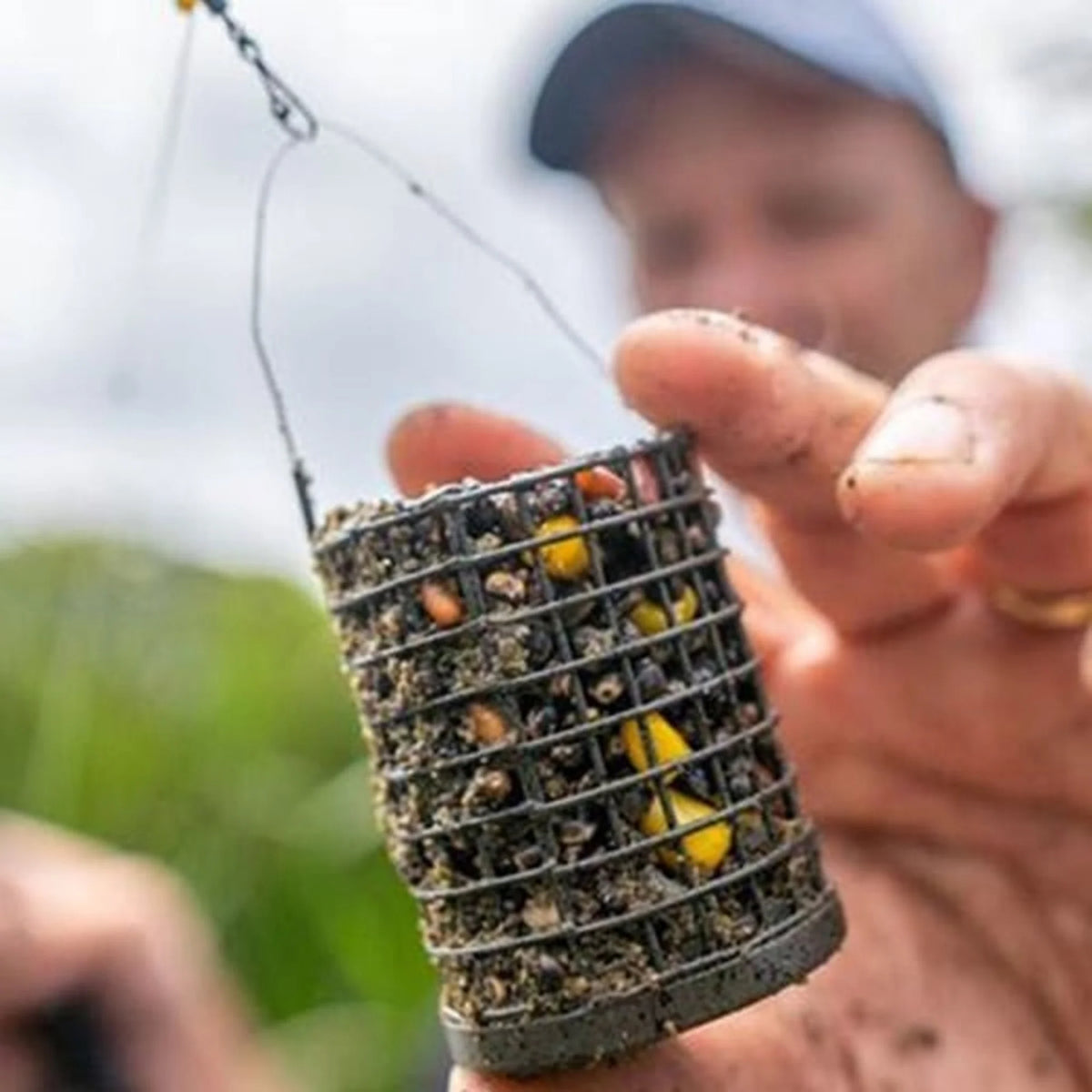 Preston Wire Bait Up Feeder gevuld met voer