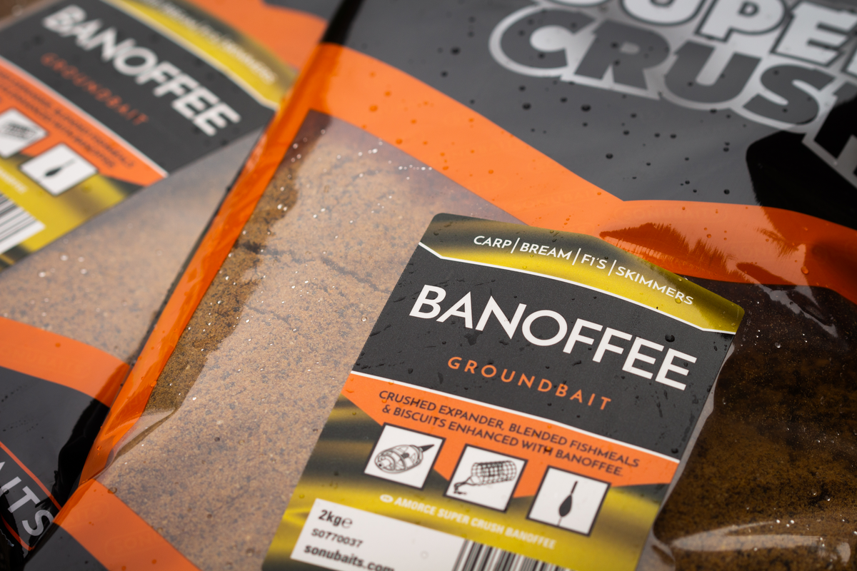 Super Crush Banoffee 2kg – Grondvoer met Banaan- en Karamelsmaak – productdetail