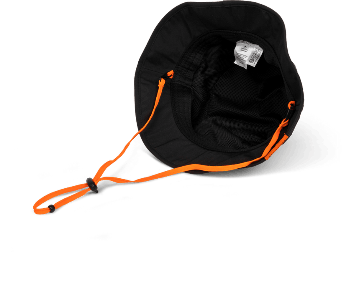 Sonubaits Bucket Hat Stealth – binnenzijde met meshvoering, waslabel en oranje kinkoord