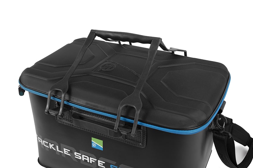 Preston Hardcase tackle safe P0130104