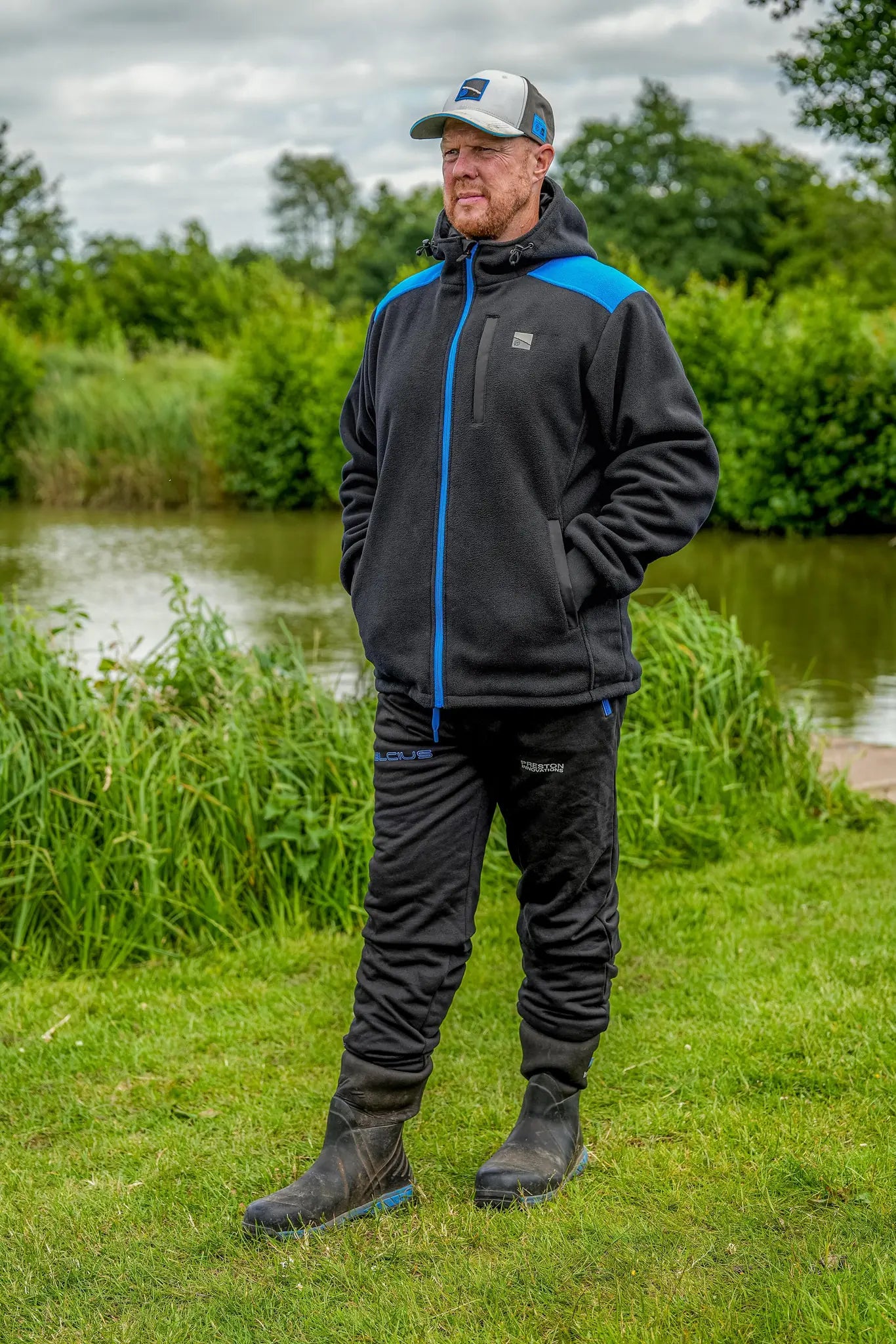 Preston Celsius Joggers gecombineerd met bijpassende hoodie