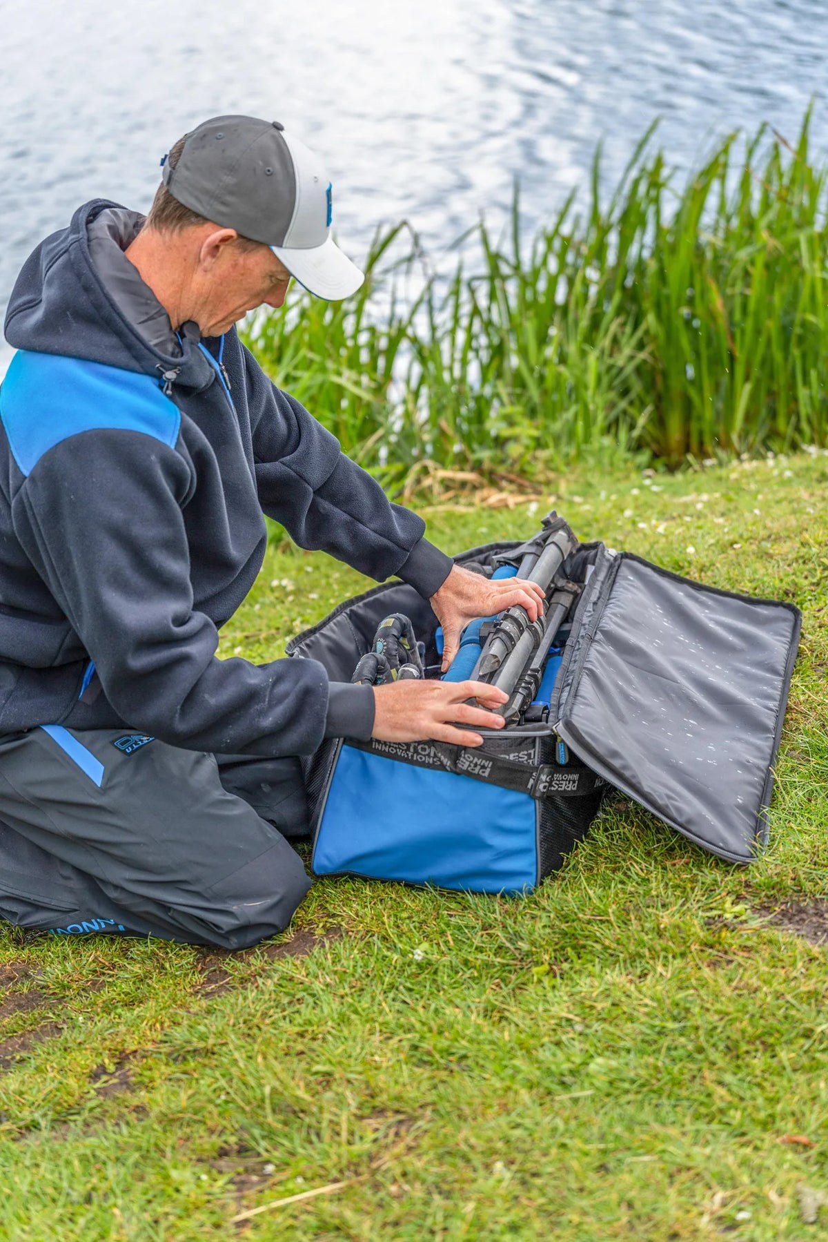 Preston Competition XS Roller & Roost Bag uitpakken