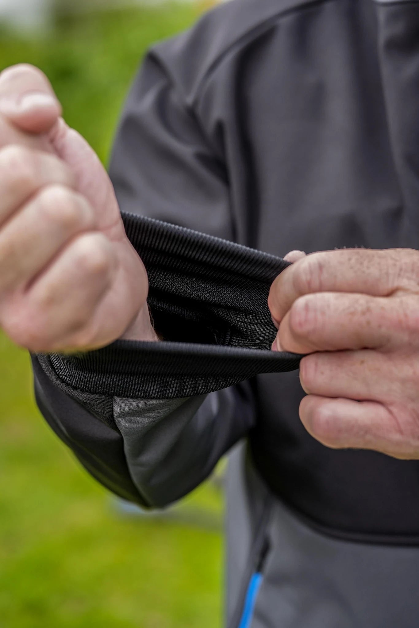 Preston Softshell Jacket detail van de elastische mouw
