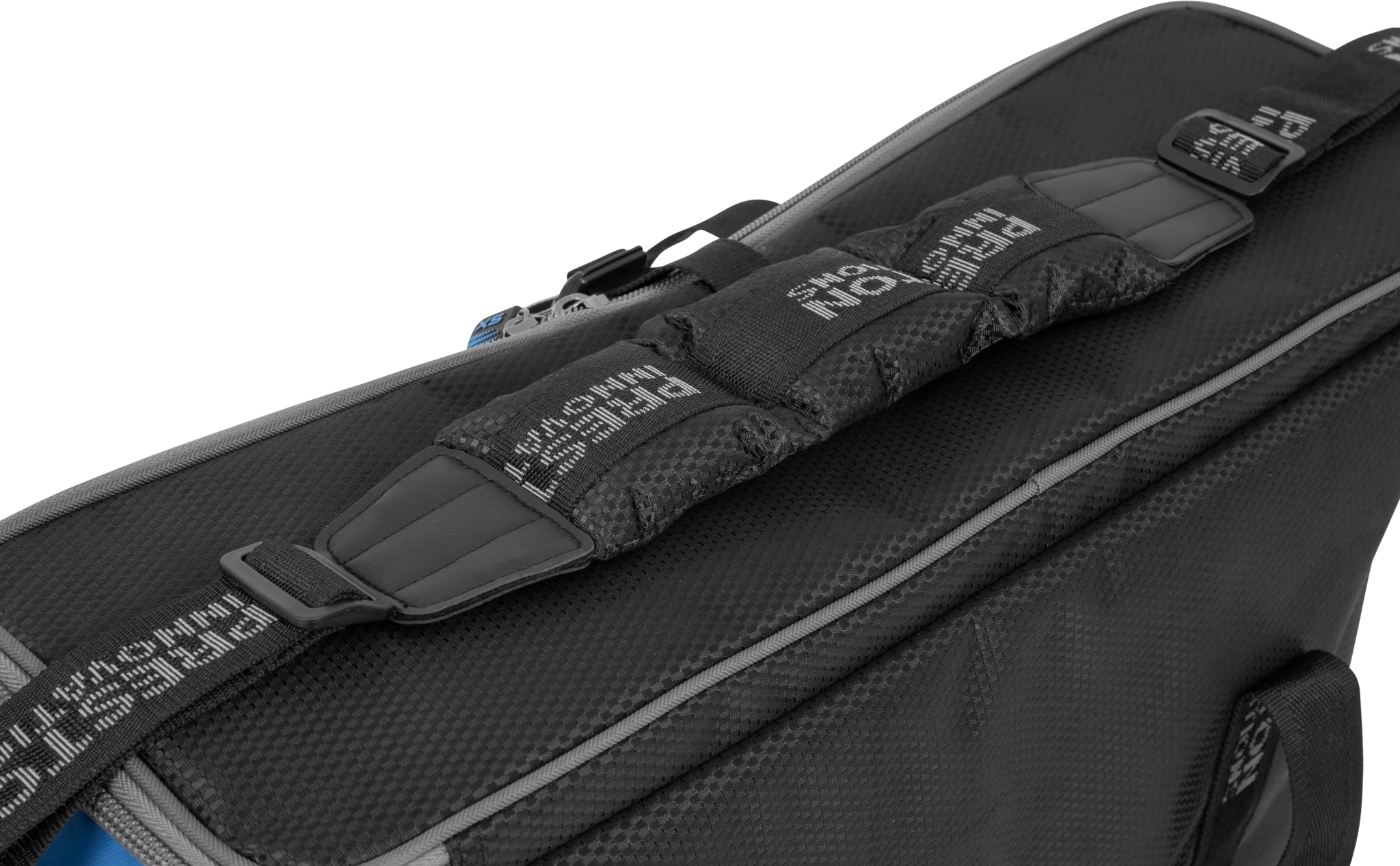 Preston Competition XS Double Net Bag detail van de gevoerde draagband