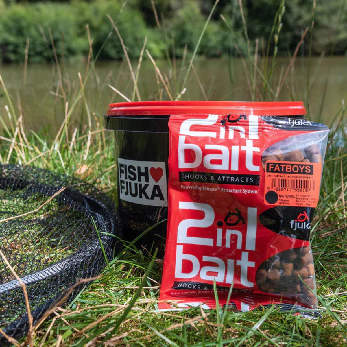 Fjuka Fatboys Natural verpakking en aasemmer aan het water