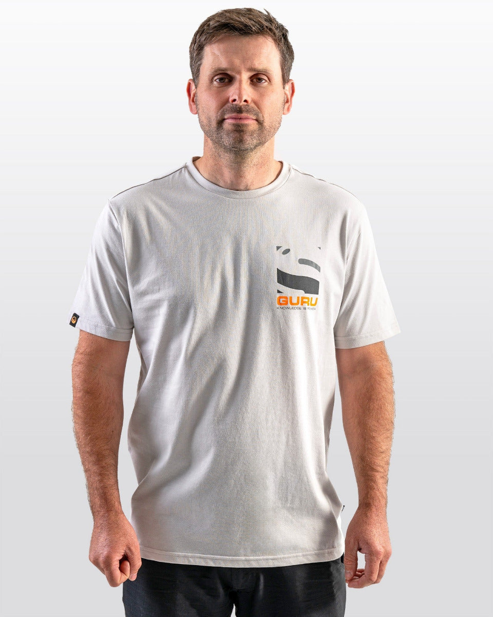 Magnify grey tee