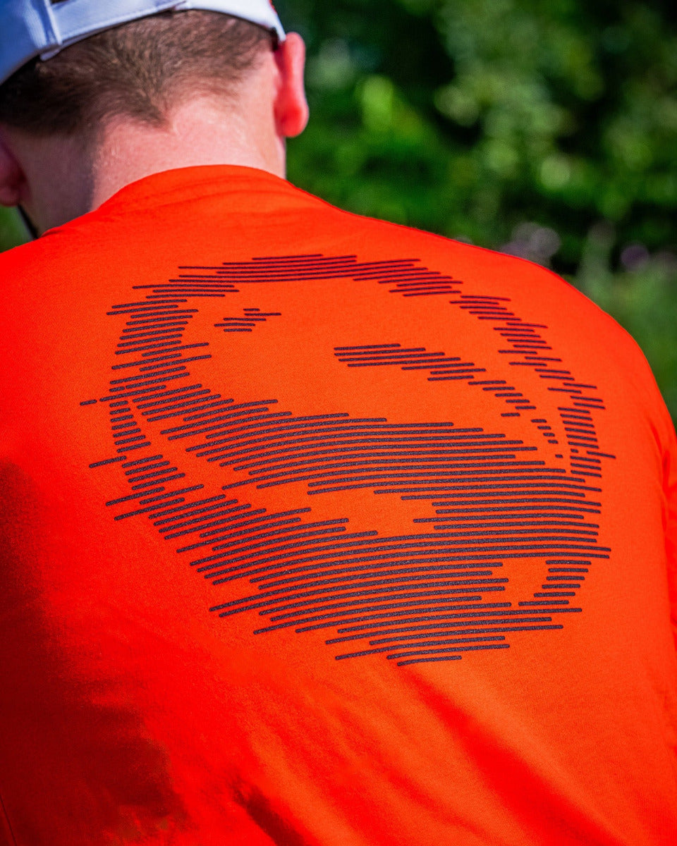 Guru glitch red tee