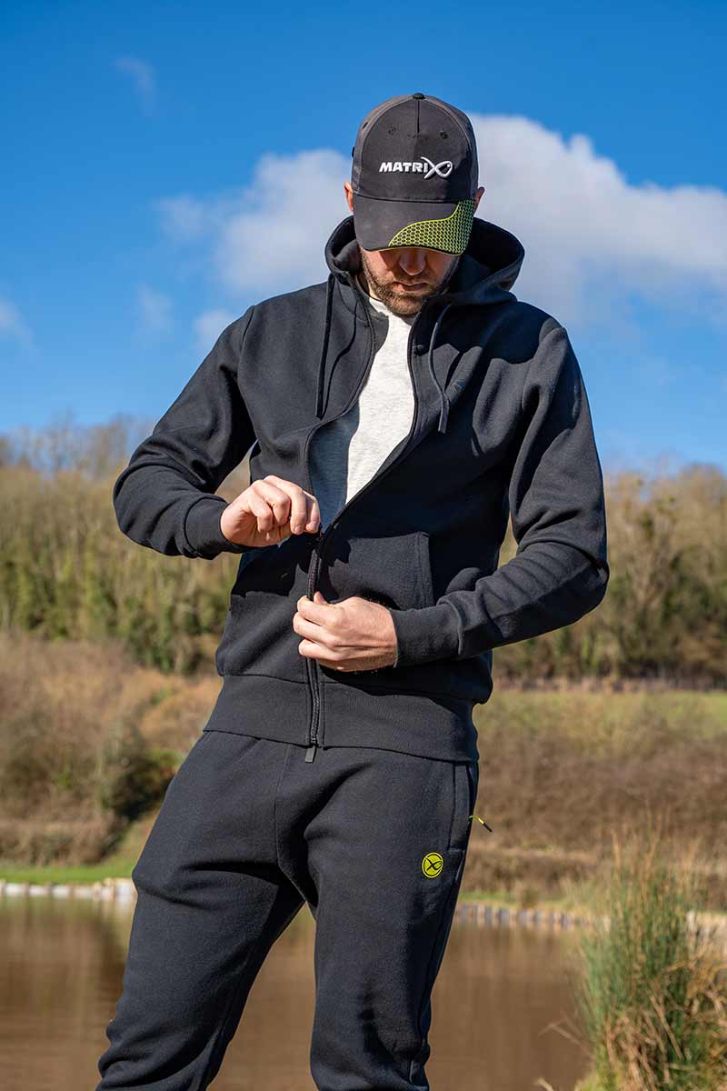 BLACK STEALTH ZIP HOODY